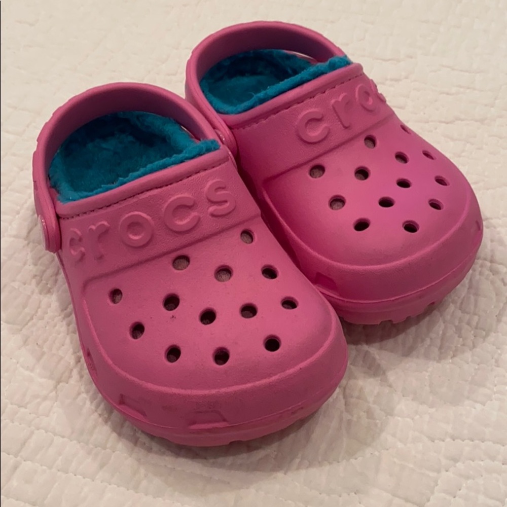 Pink/teal fleece lined crocs. Child size 8.